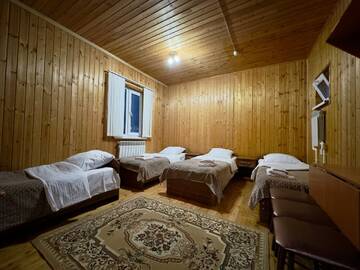 Стандартный четырехместный номер в Гостинице Лесная Сказка